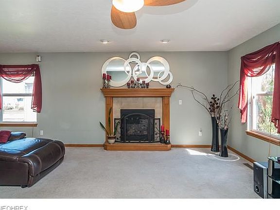 3rd image of 6553 Grosse Dr