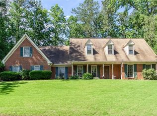 179 Lakeside Dr NW, Kennesaw, GA 30144