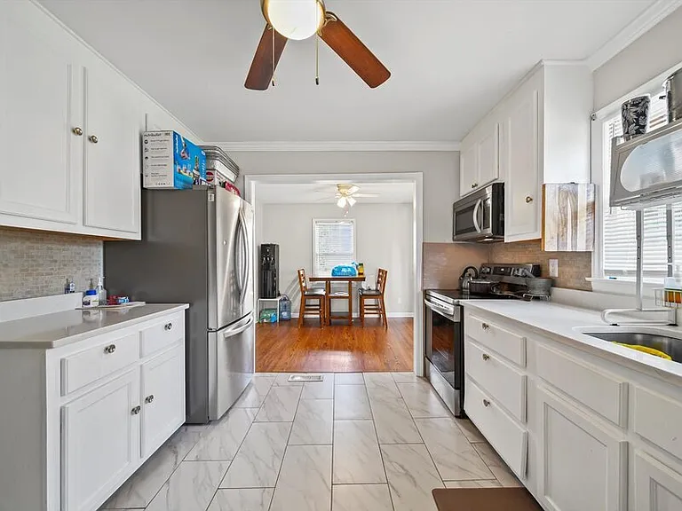 335 Meadowdale Ln — Photo 13
