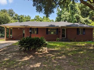 1633 East Ave, Vicksburg, MS 39180