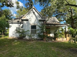 500 E 11th St, Lockwood, MO 65682