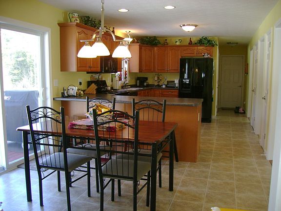 Expansive Open-Concept Kitchen