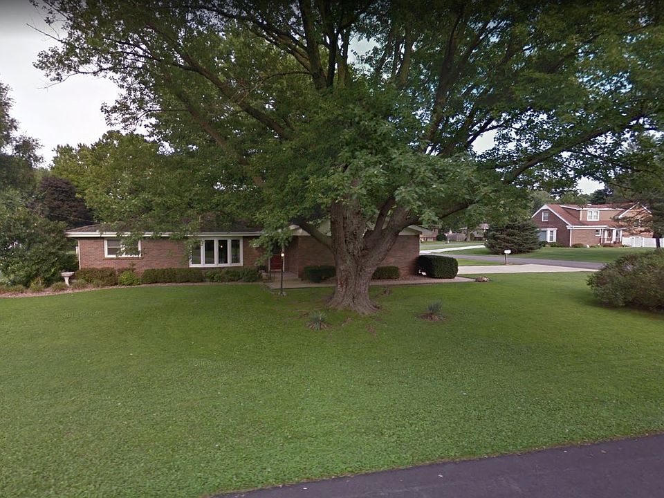 1st image of 1191 N Meadow Dr