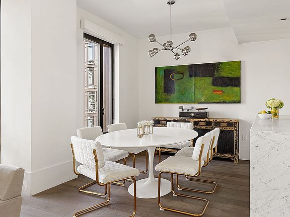 5th image of 429 Kent Ave #D719