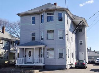 1375 Newport Ave, Pawtucket, RI 02861