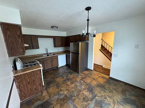 5th image of 5956 Red Oak Dr #3