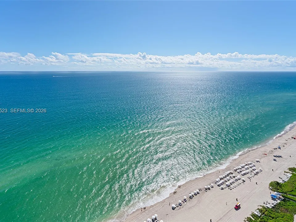 18201 Collins Ave #4209