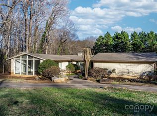 106 Woodsway Ln, Morganton, NC 28655