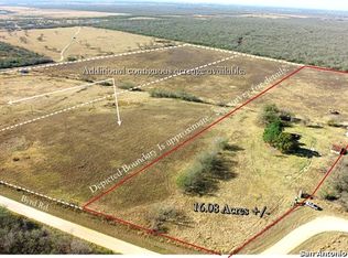 718 Byrd Rd, Pleasanton, TX 78064