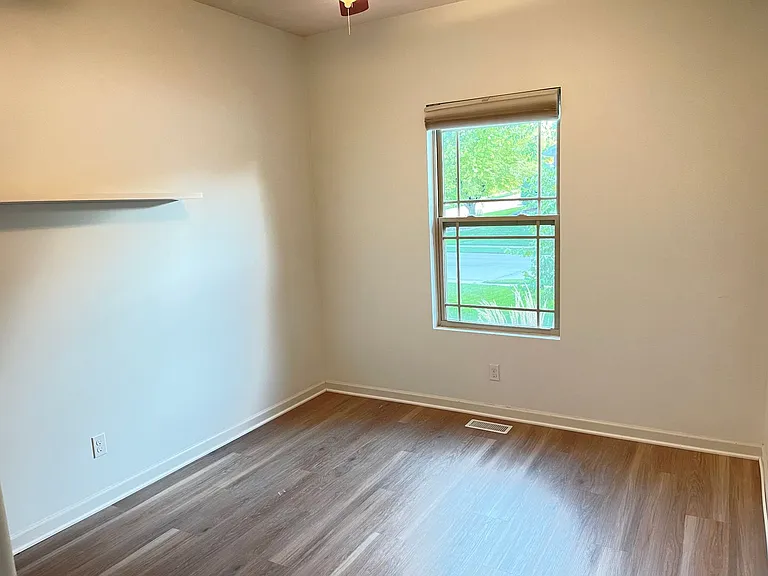 4309 N 175th Ave — Photo 30