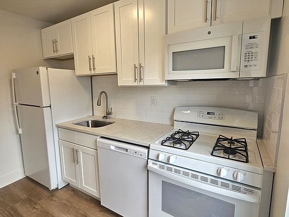 3rd image of 7312 John F Kennedy Blvd E #6B