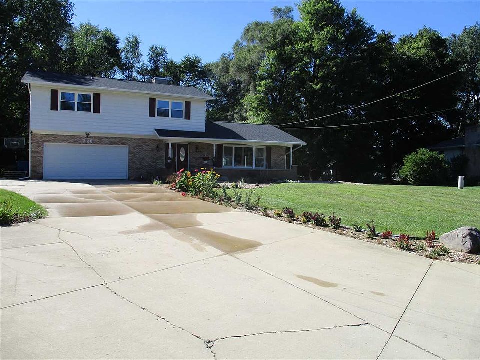 1st image of 220 Watkins Ln