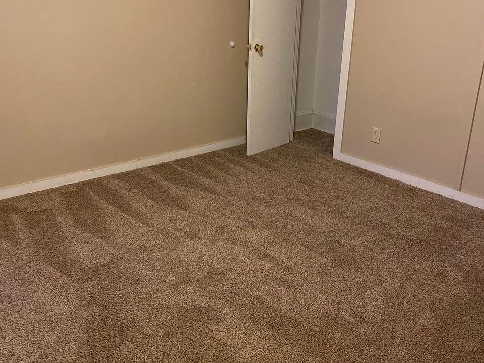 2nd image of 125 N Burnett Rd #2