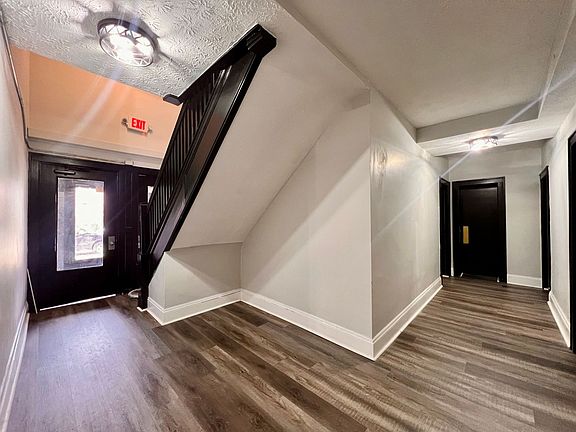 5th image of 3311 Archwood Avenue West 33rd St #3776-16