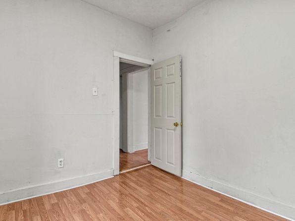 fort-wayne-indiana-73138904 picture