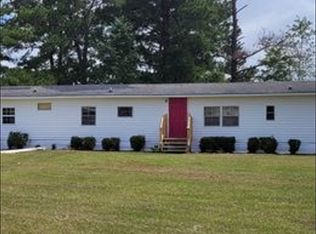 1025 David Austin Rd, Wedgefield, SC 29168