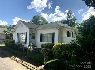 447 17th St, Cramerton, NC 28032