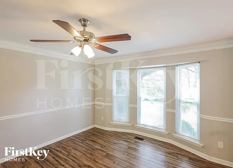 1521 Cedargate Cir — Photo 3