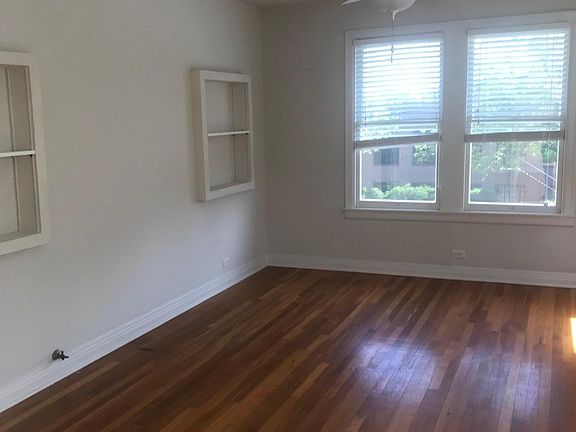 2nd image of 301 Montclair St #B
