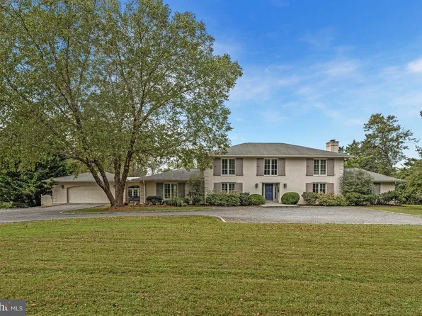 440 Montpelier Rd, Great Falls, VA 22066