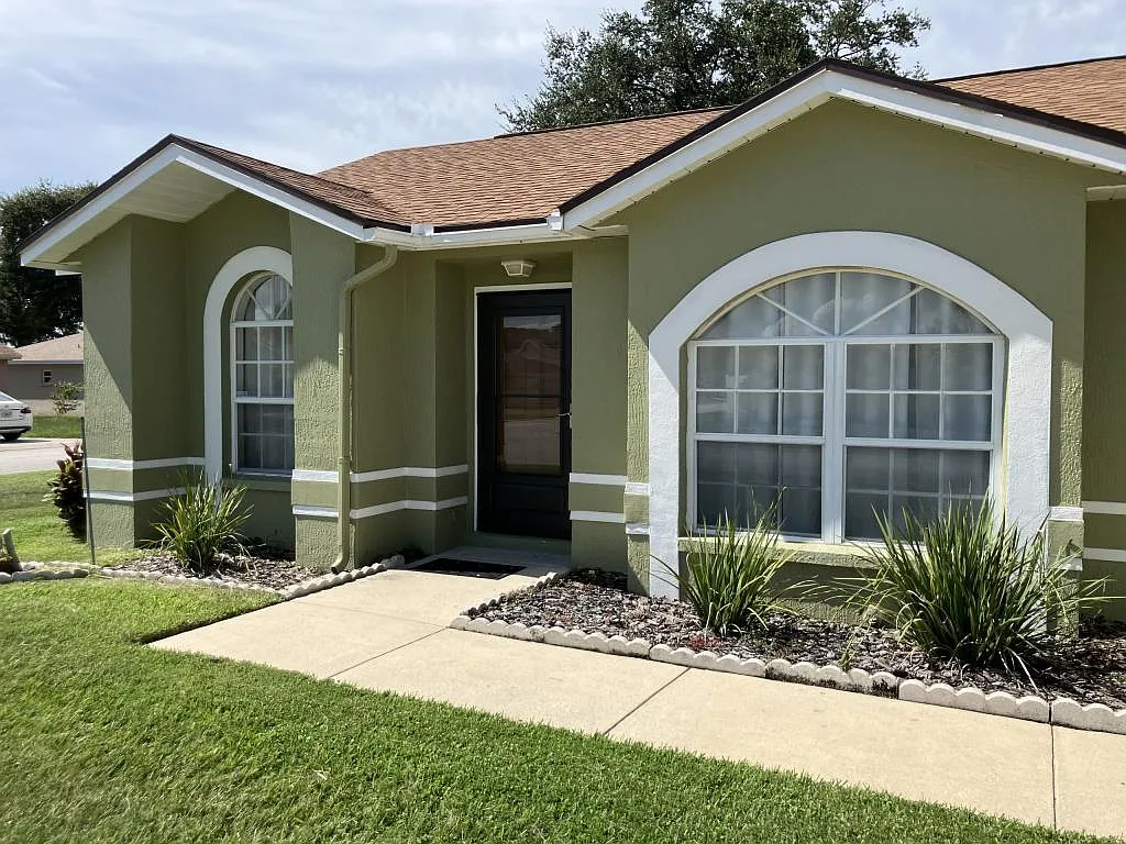 718 Reflections Dr — Photo 3