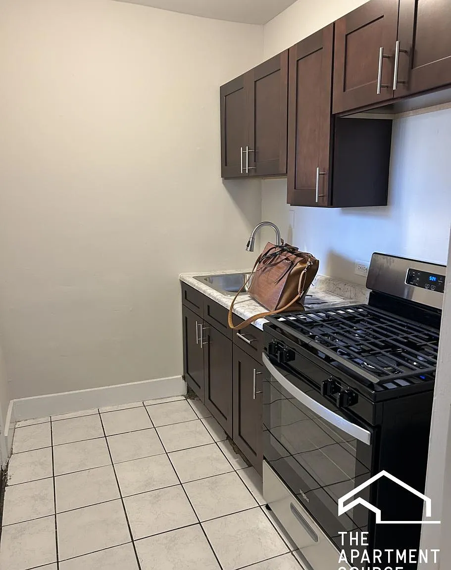 6959 South Paxton Avenue #3A — Photo 2