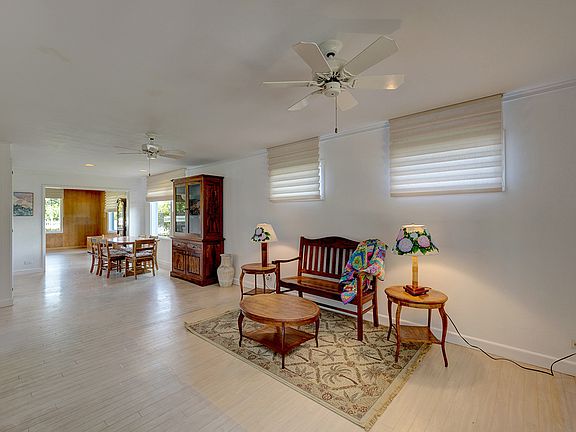 5th image of 875 Ainako Ave
