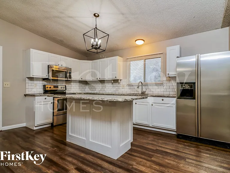 1357 Buffalo Rock Dr — Photo 6