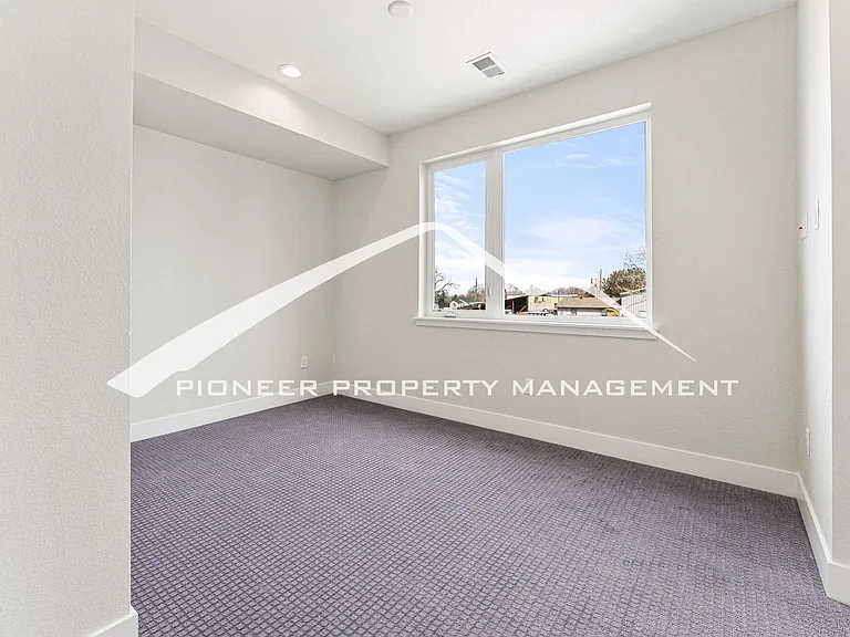 1182 S Reed St — Photo 14