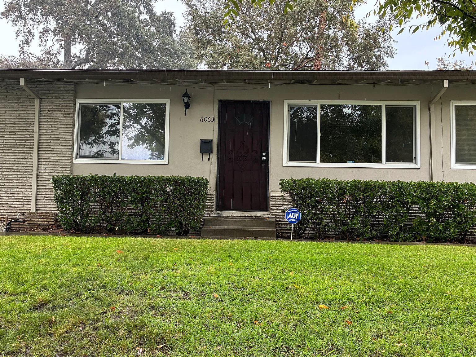 2 bed, 800 sqft, $1,695 — Photo 2