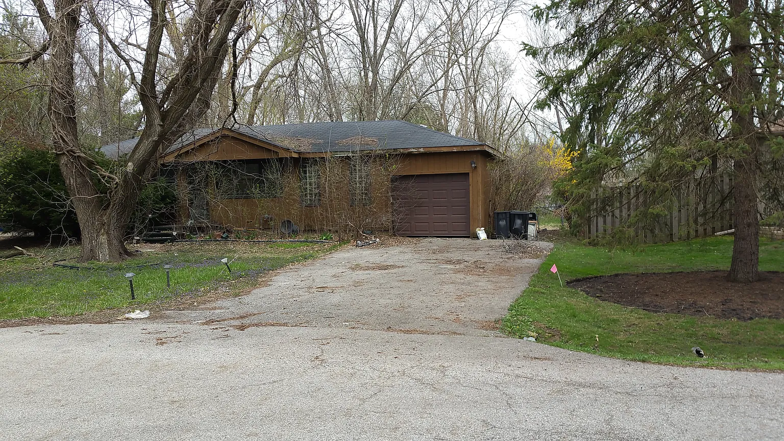 20887 N Dogwood St photo 1