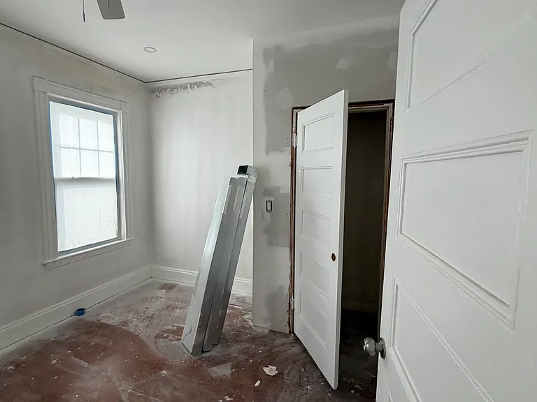 175 Belmont St #3 — Photo 6