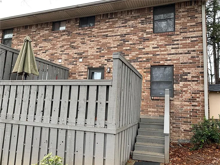 1235 Riverside Dr #H1 — Photo 5