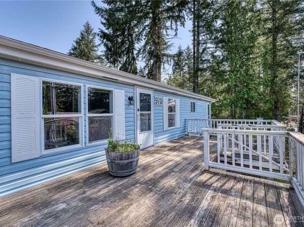 970 E Trails End Dr, Belfair, WA 98528