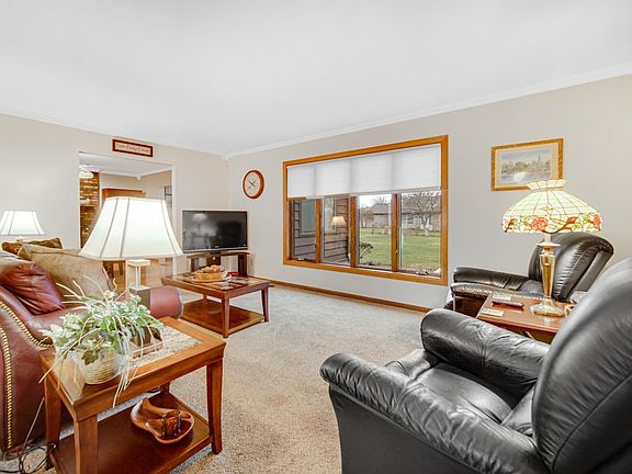 4th image of 2566 W Butternut Dr