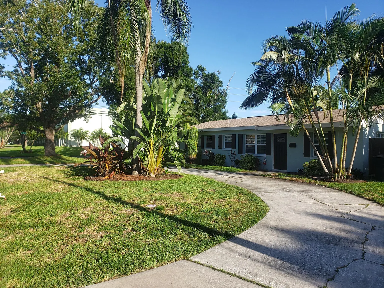 3 bed, 1258 sqft, $2,695 — Photo 3
