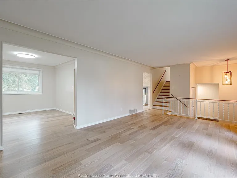 398 Brighton Rd — Photo 12