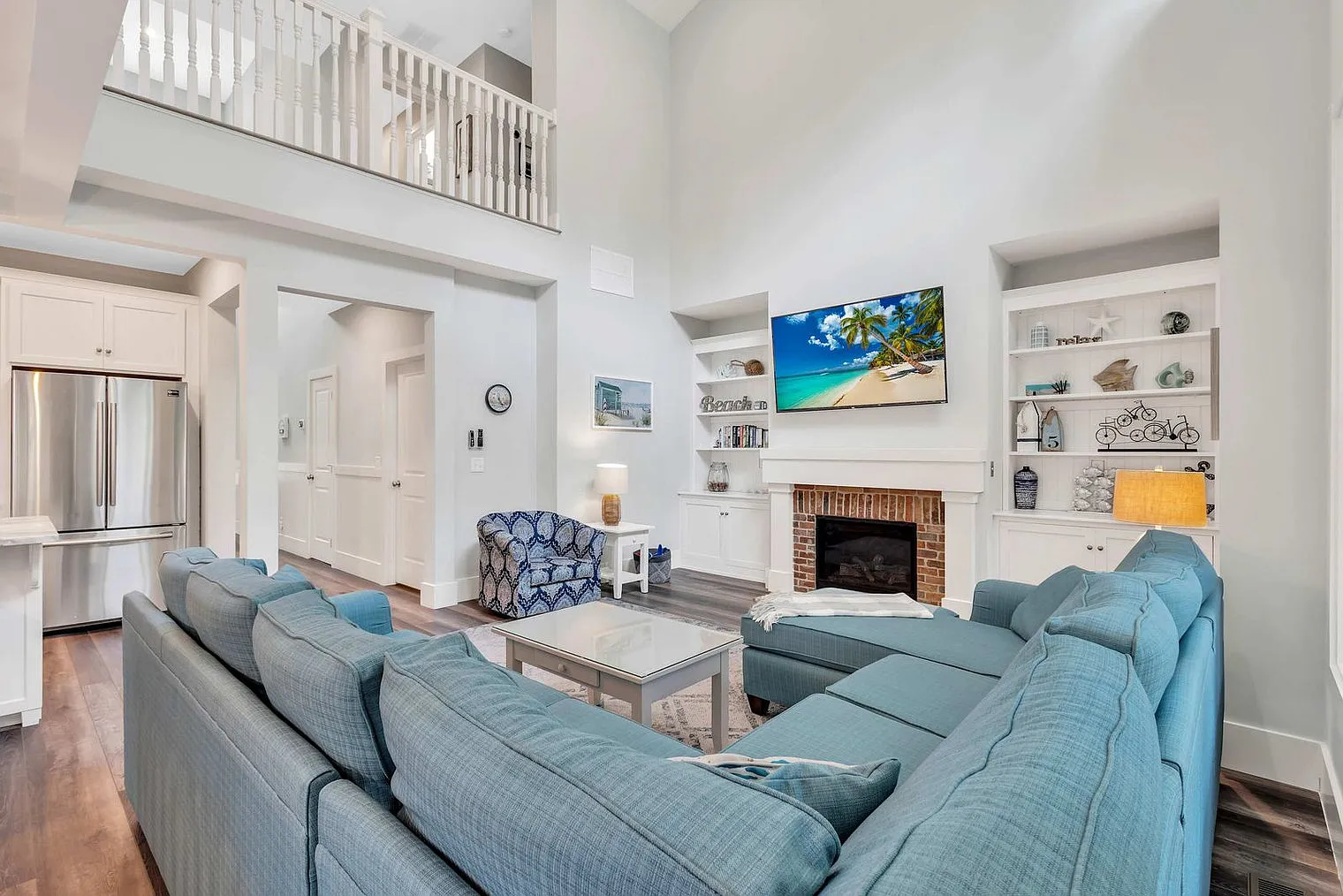 6 bed, 4.0 bath, 3498 sqft, $15,997 — Photo 4