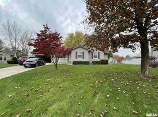 2805 Biscayne Dr, Springfield, IL 62707