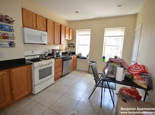 191 Boylston St #3, Boston, MA 02130