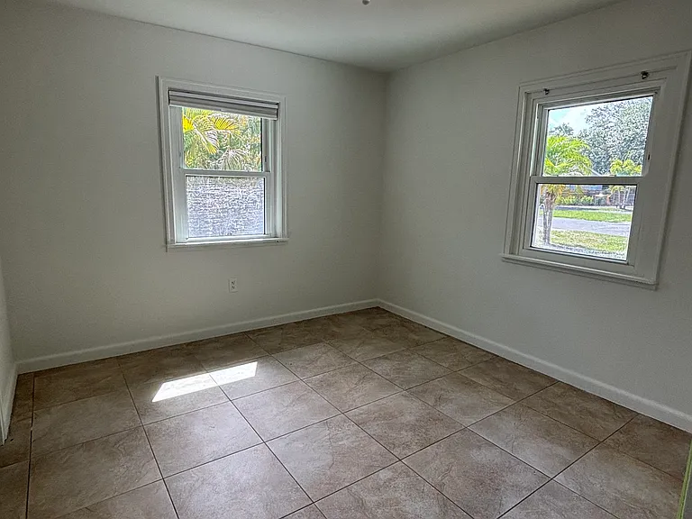 2201 Pelican Dr — Photo 14