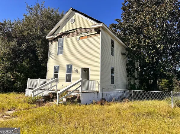 629 Remshart St, Waycross, GA 31501