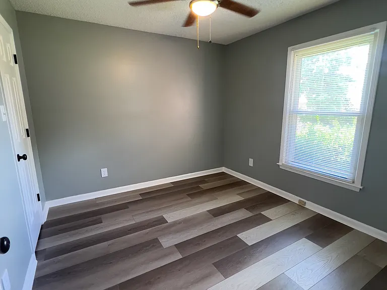 6495 Saddleback Cir — Photo 10