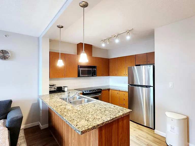 511 Rochester Ave #709 — Photo 17