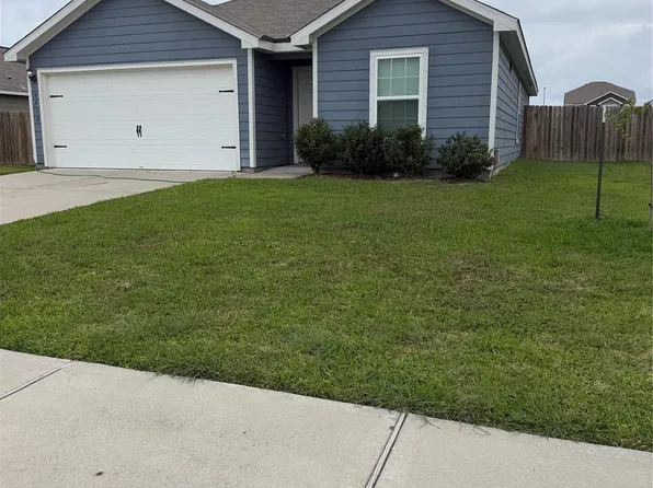 8410 Dusty Ridge Dr, Baytown, TX 77523