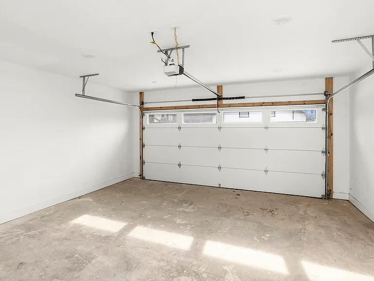 942 Maxwell Ave — Photo 35