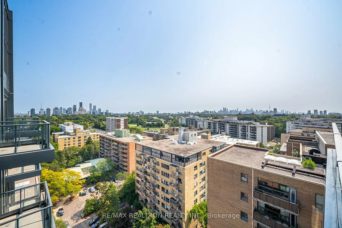Building Photo - 2525 Bathurst St #1201