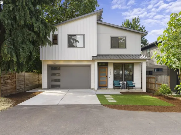 1207 W 20th St, Vancouver, WA 98660