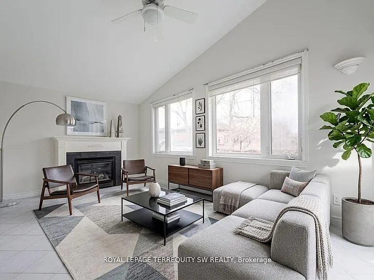 35 Euphrasia Dr — Photo 6