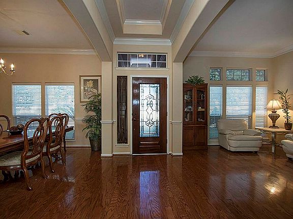 3rd image of 19003 Rocky Briar Ct